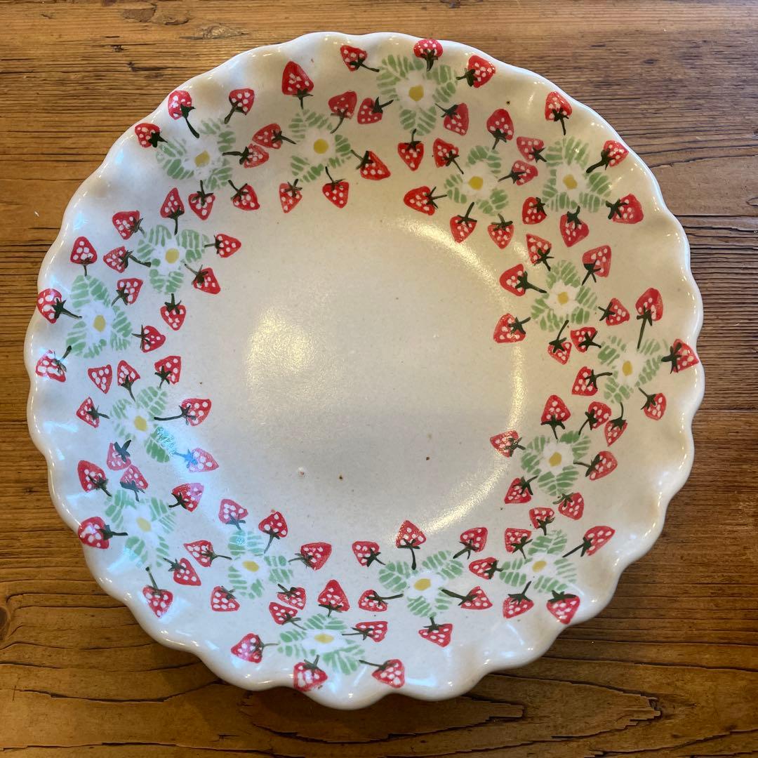 陶芸作家三浦愛子さんいちご模様が可愛い中鉢大鉢2点セット苺ストロベリーポタリー風