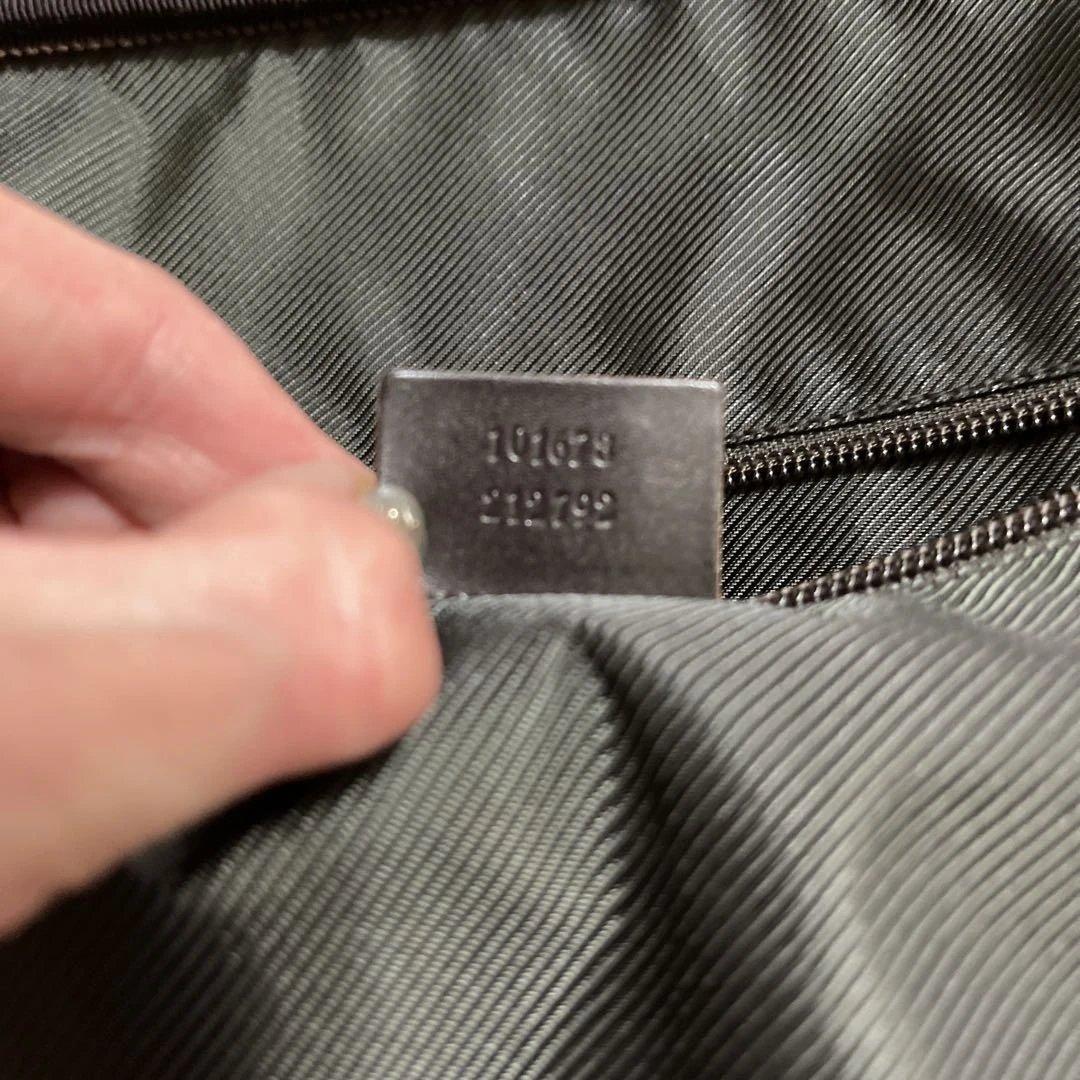 GUCCIキャリーケース