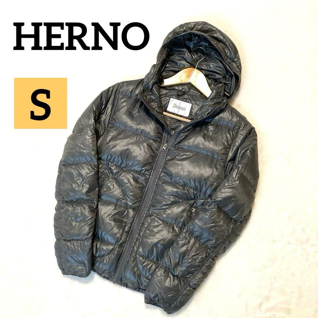 【美品】HERNO ヘルノ ライトダウンジャケット S 40細身グレー