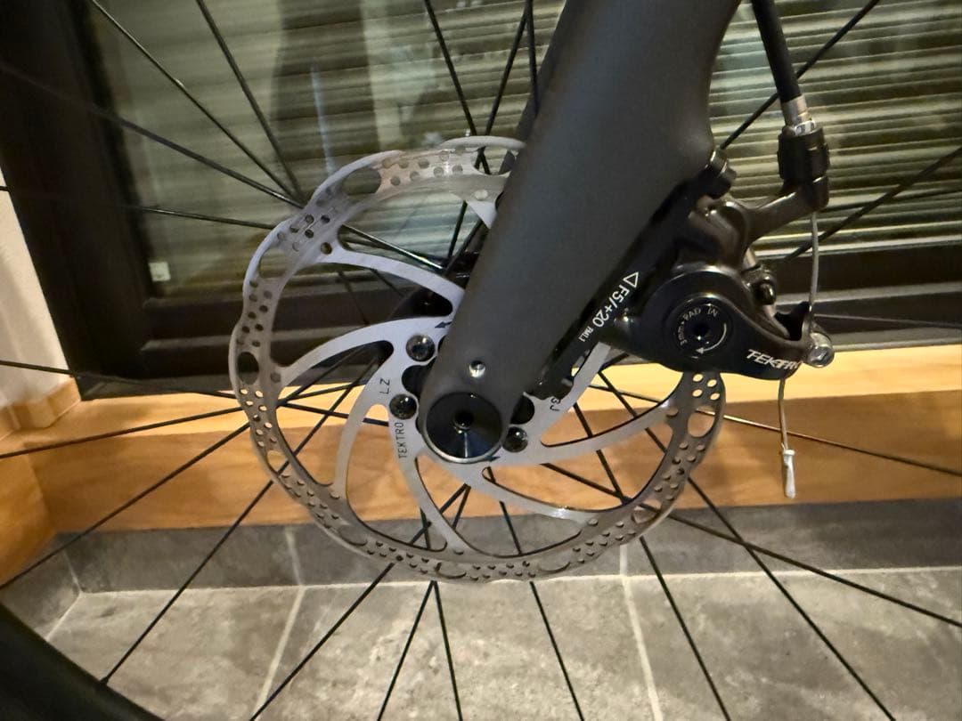 【オカダミナト】TREK 2024年 Domane AL2 52 フレーム