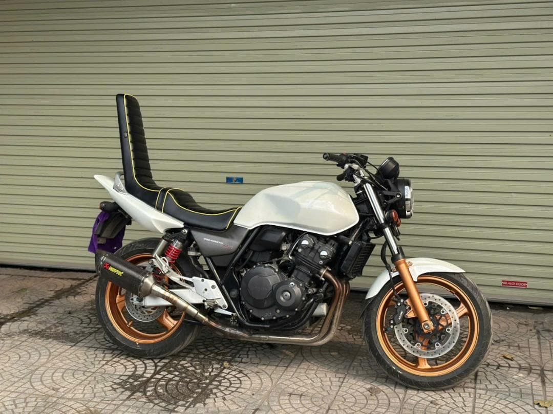 CB400SF/SB(NC39 NC42)　黒金　三段シート　Javimotor