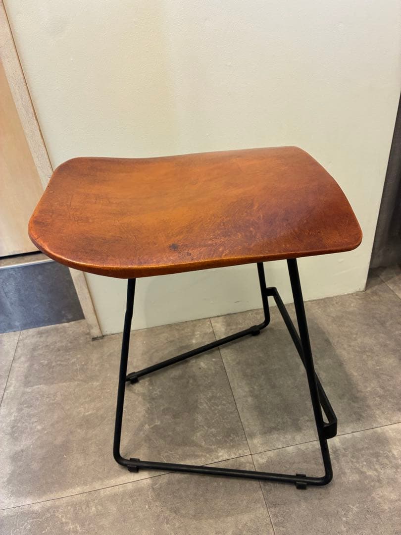 ブラウン木製スツール　2つ