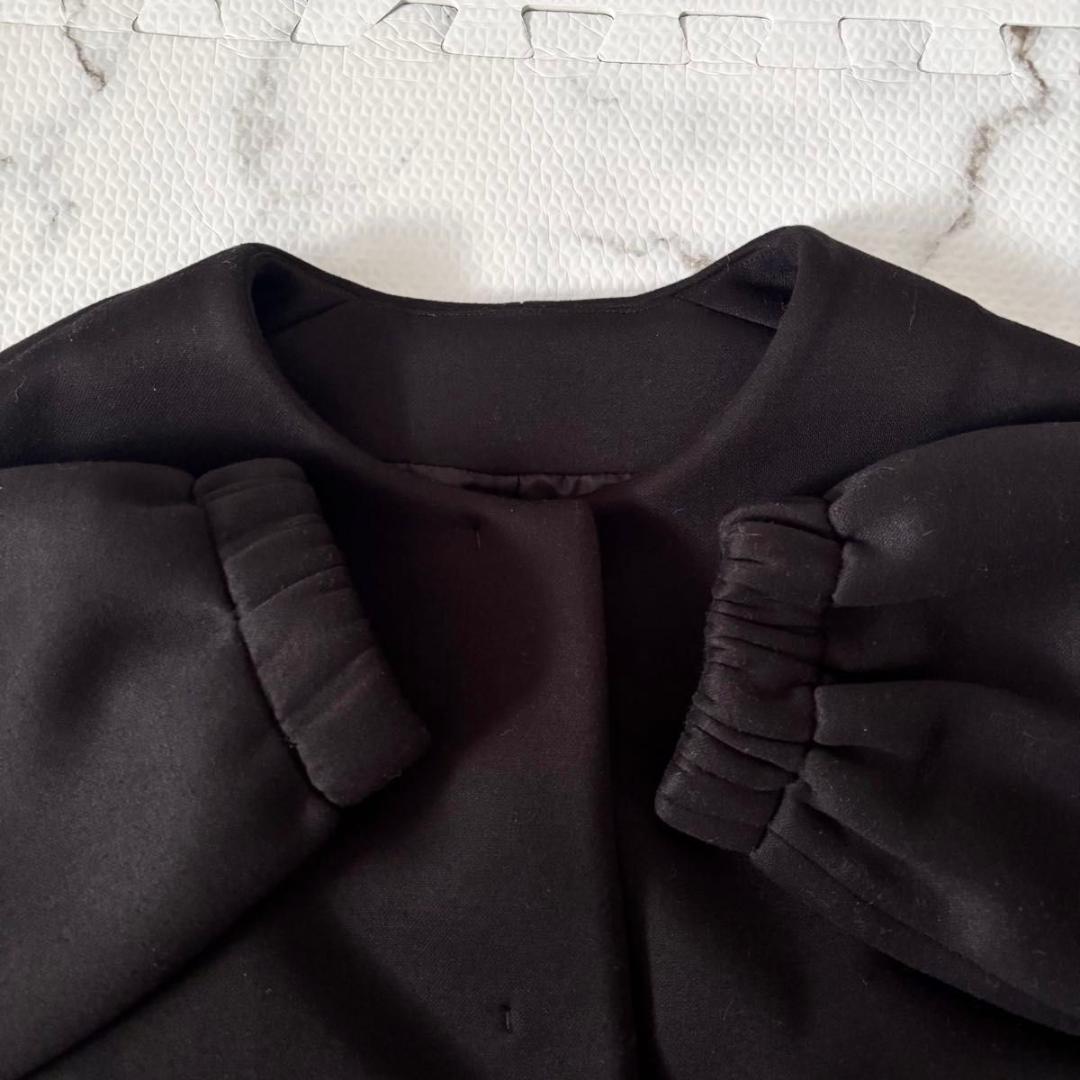 BEARDSLEY ダンボールギャザーコート　ブラック　ビアズリー　ノーカラー