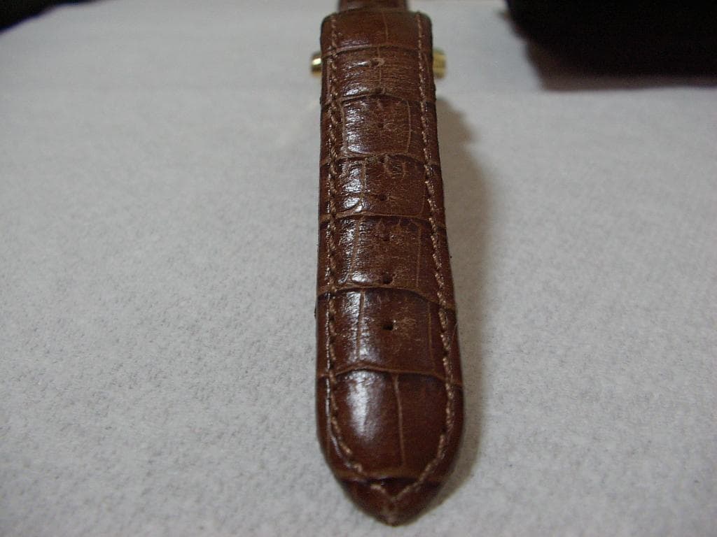 【美品】FENDI アナログ時計 ゴールド 7000G　電池交換済