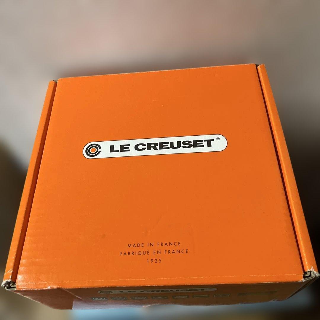 LE CREUSET ル・クルーゼ ココットダムール 色: ベリー BERRY