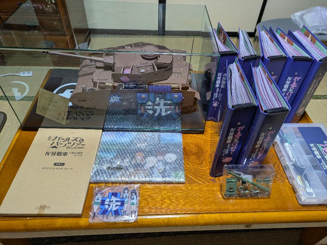 アシェット 週刊 ガールズ&パンツァー Ⅳ号戦車 H型D型改1〜100号　完成品