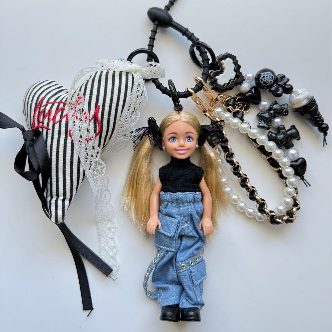 バービーキーホルダー　バービーチャーム　ドールチャーム　Barbie キーリング