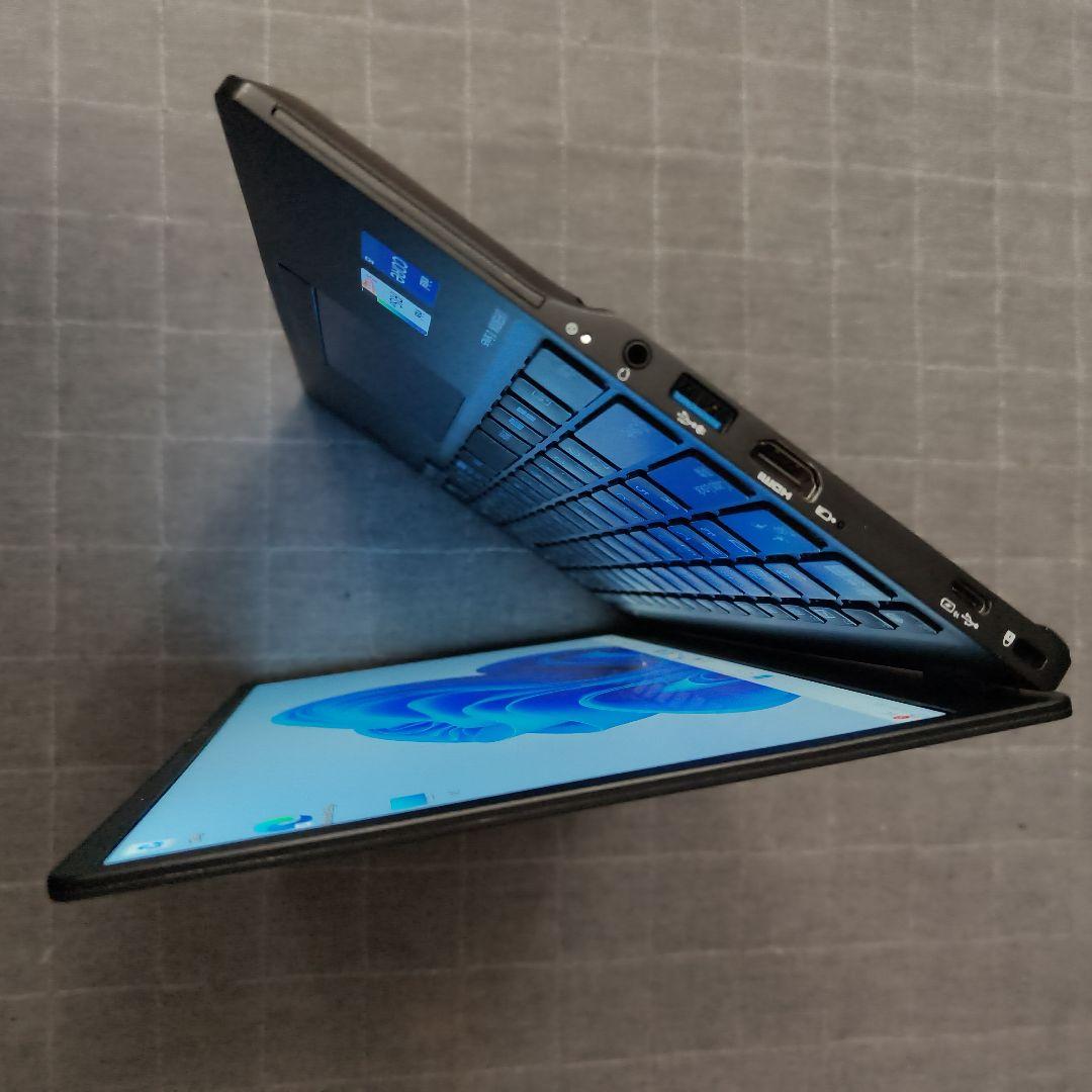 日本製 Fujitsu 美品 12世代 i5 8GB SSD512GB 超軽量