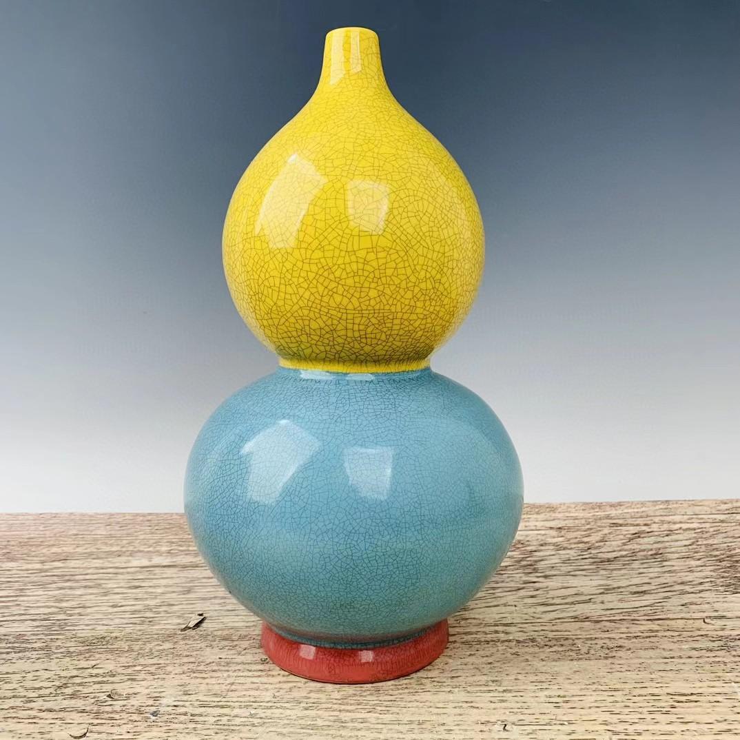 中国古美術・旧蔵の磁器・大周柴窯兩色葫蘆瓶・置物・書道具・茶道具・文房具・賞物