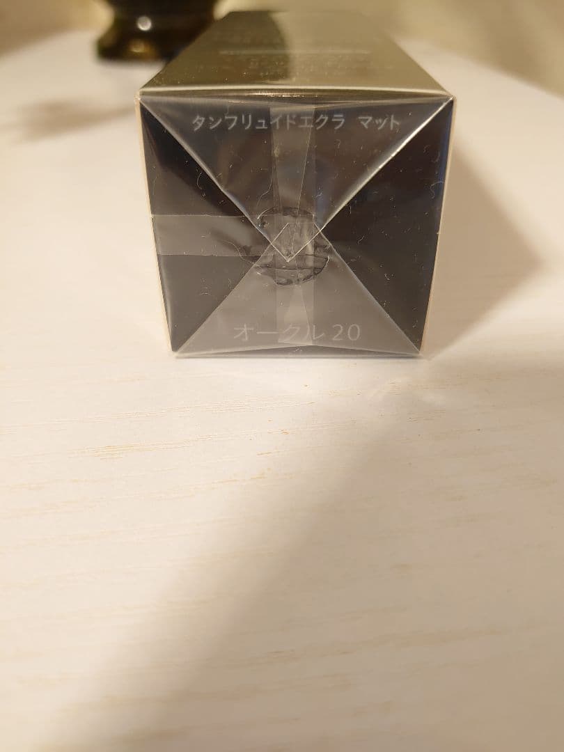 クレ・ド・ポー・ボーテ タンフリュイドエクラマット オークル20 35ml