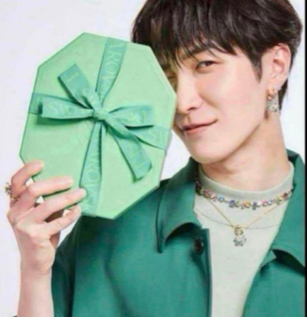 トトロ　スワロフスキー Matrix Tennis ゴールドブレスレットM