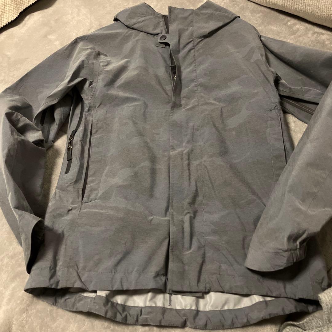 k__A HERNO グレー薄い迷彩柄　サイズ46