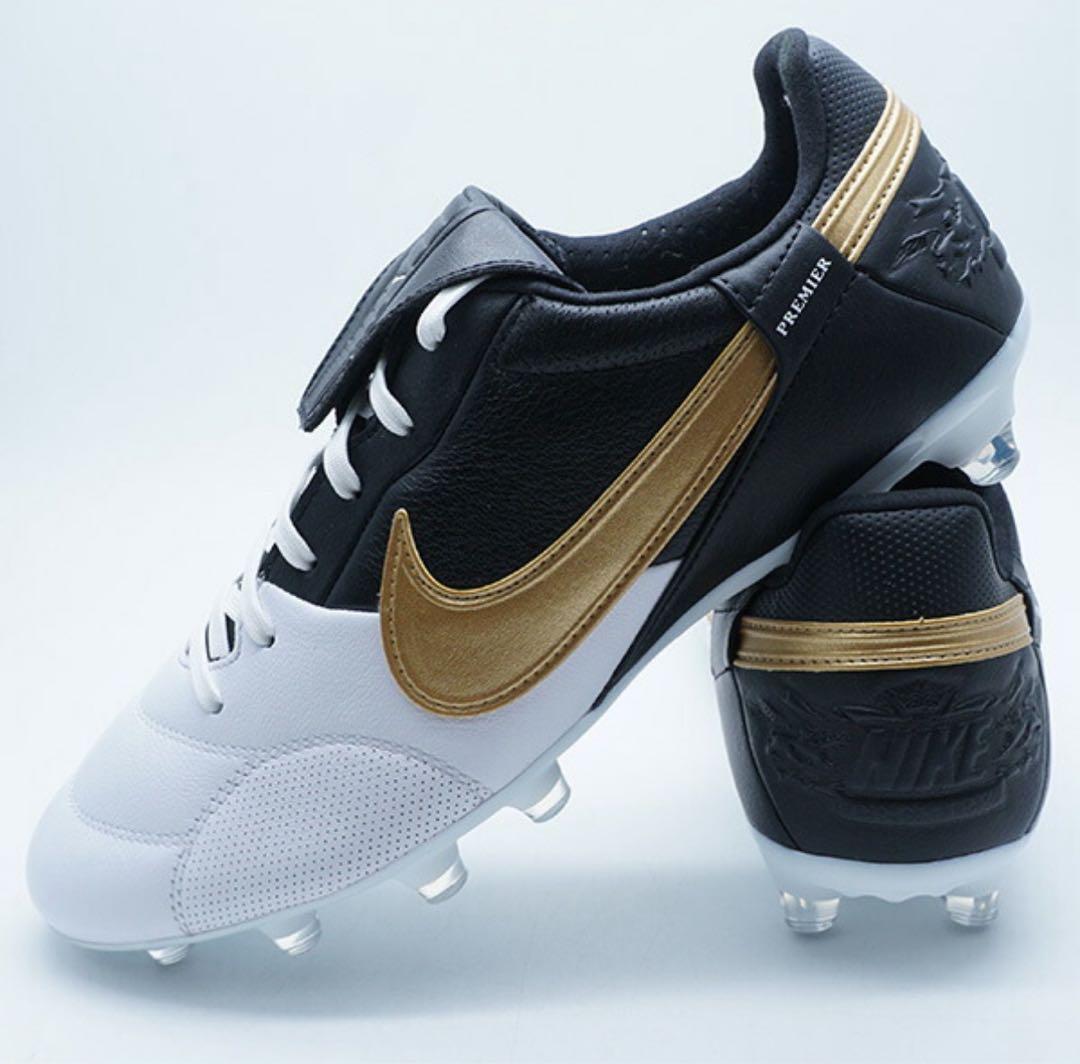 ナイキ　プレミア　Ⅲ (FG)25.5cm