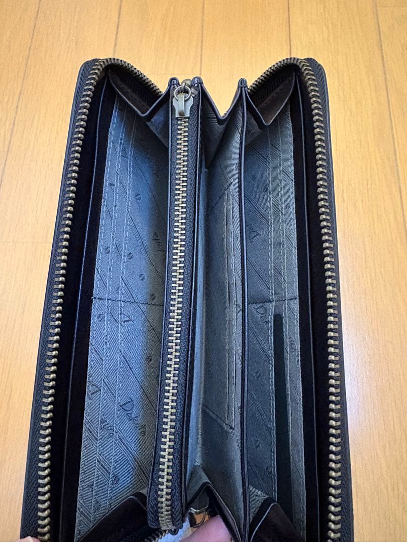 【新品・未使用】長財布　黒　牛革　Dakota ダコタ