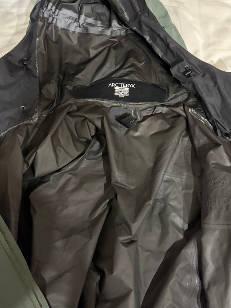ジャケット・アウター ARC'TERYX BETA SL BEAMS Exclusive