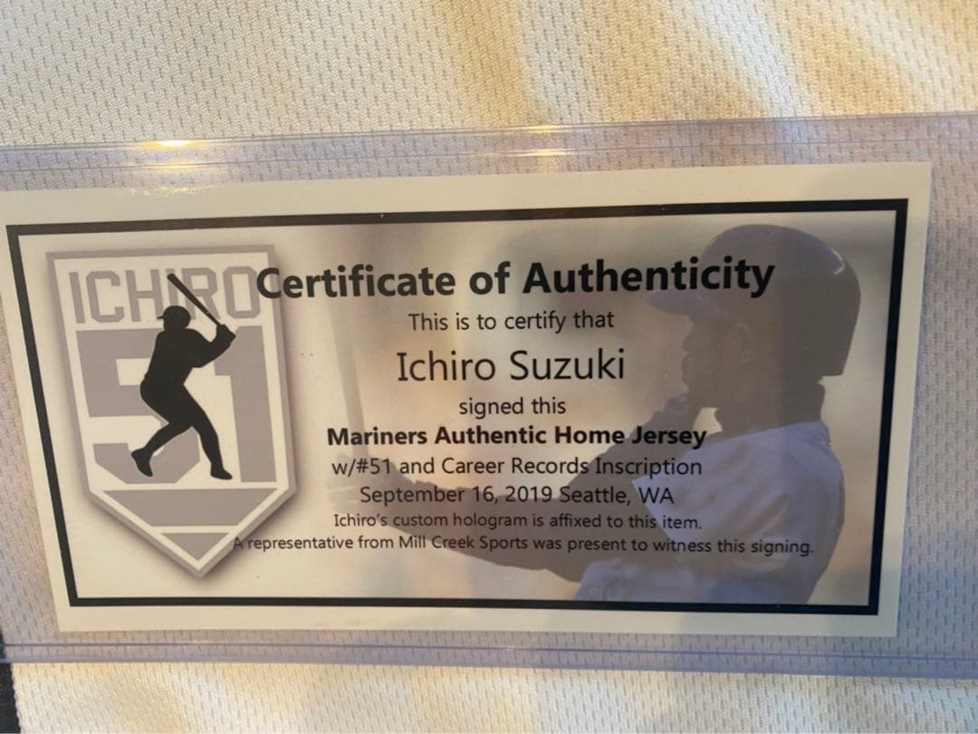 イチロー　直筆サインユニホーム