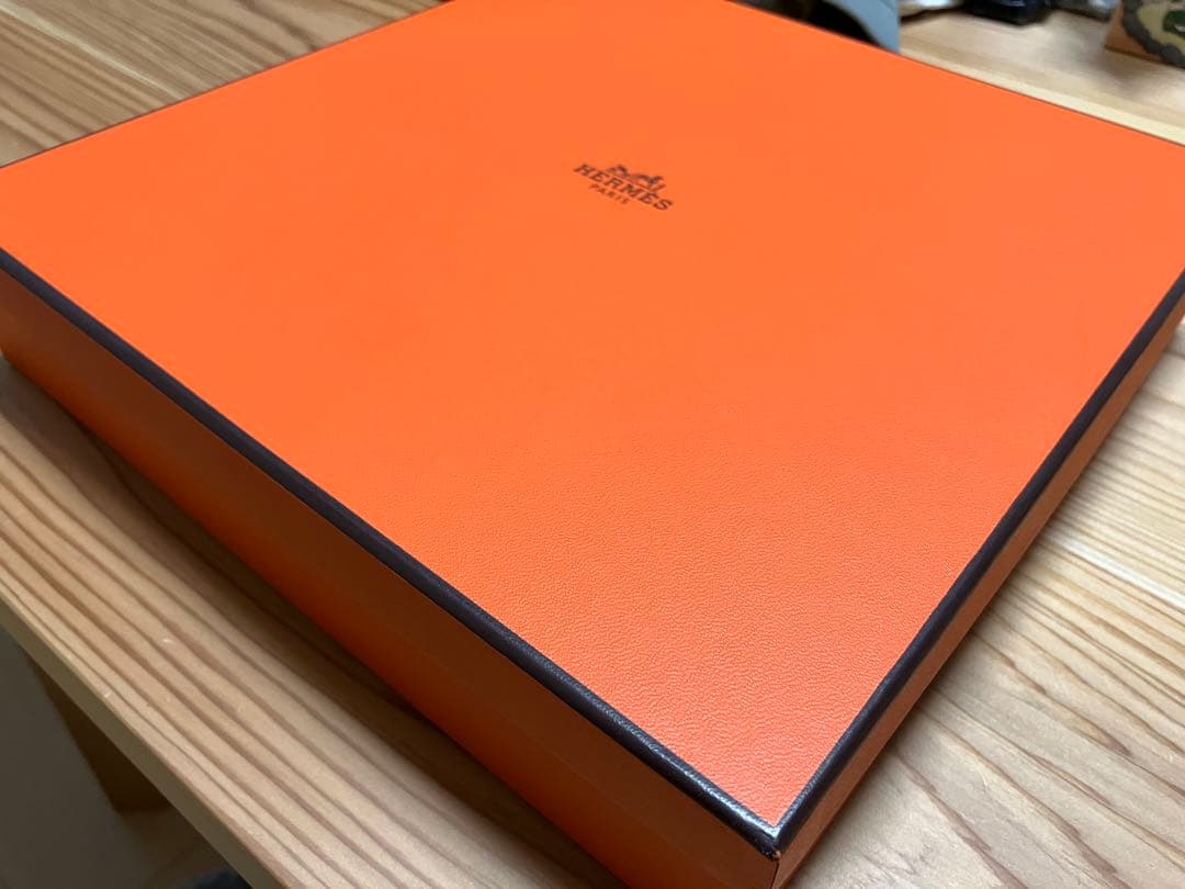 新品未使用　エルメスHERMES デザートプレート 〈Hデコ〉レッド　2枚セット