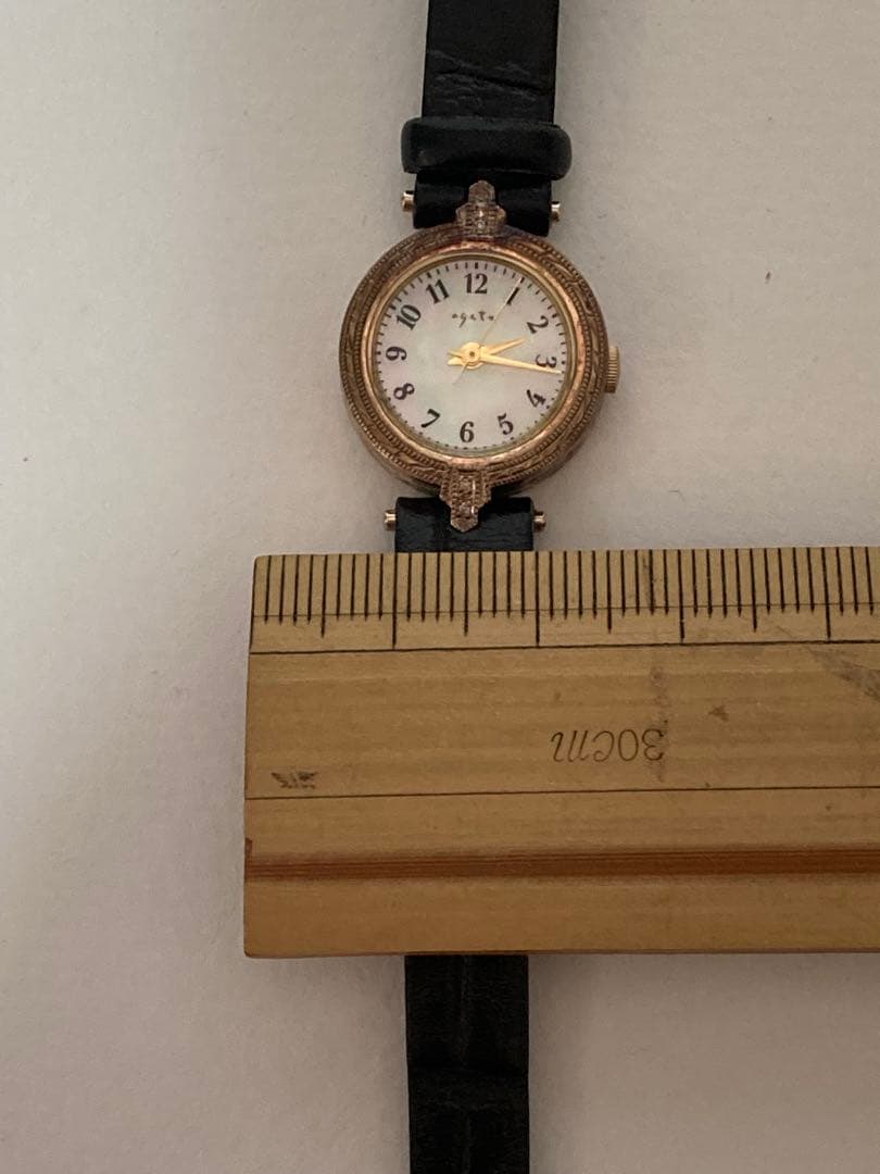 ミモザ ！アガット　agete ラウンドフェイス革ベルトウォッチ　時計