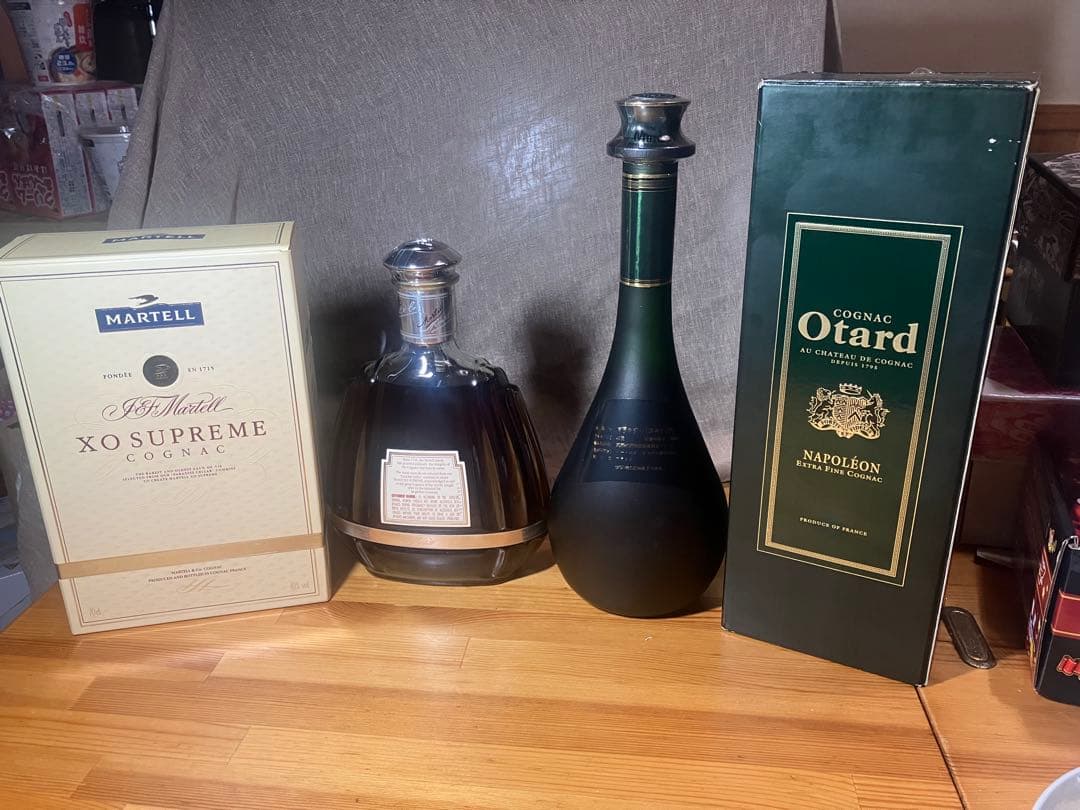 Martell XO Supreme & Otard Napoleon古酒2本