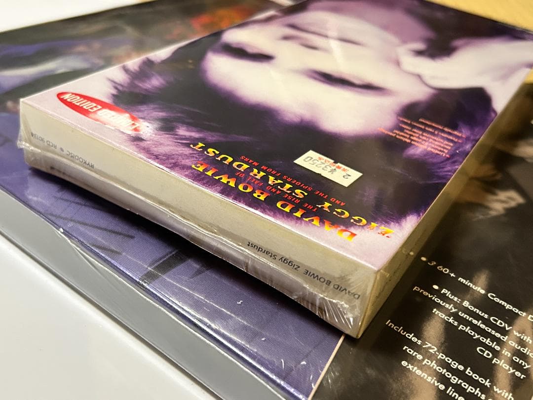 X*Z様 DAVID BOWIE SOUND+VISION 2タイトル　未開封