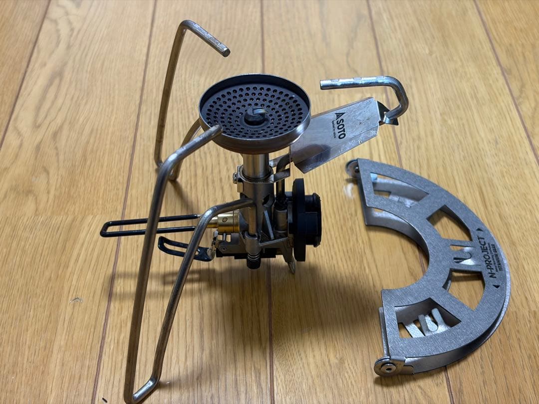 SOTO ST-350、N-project 折畳式ゴトク（チタン）