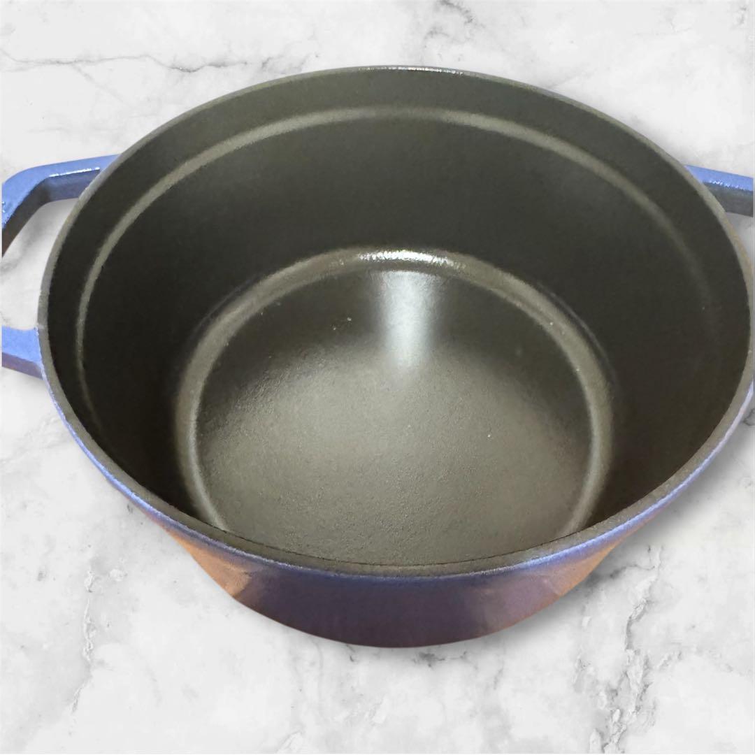 ストウブ　22 cmピコ・ココットラウンド　【限定色】　ブルーベリー