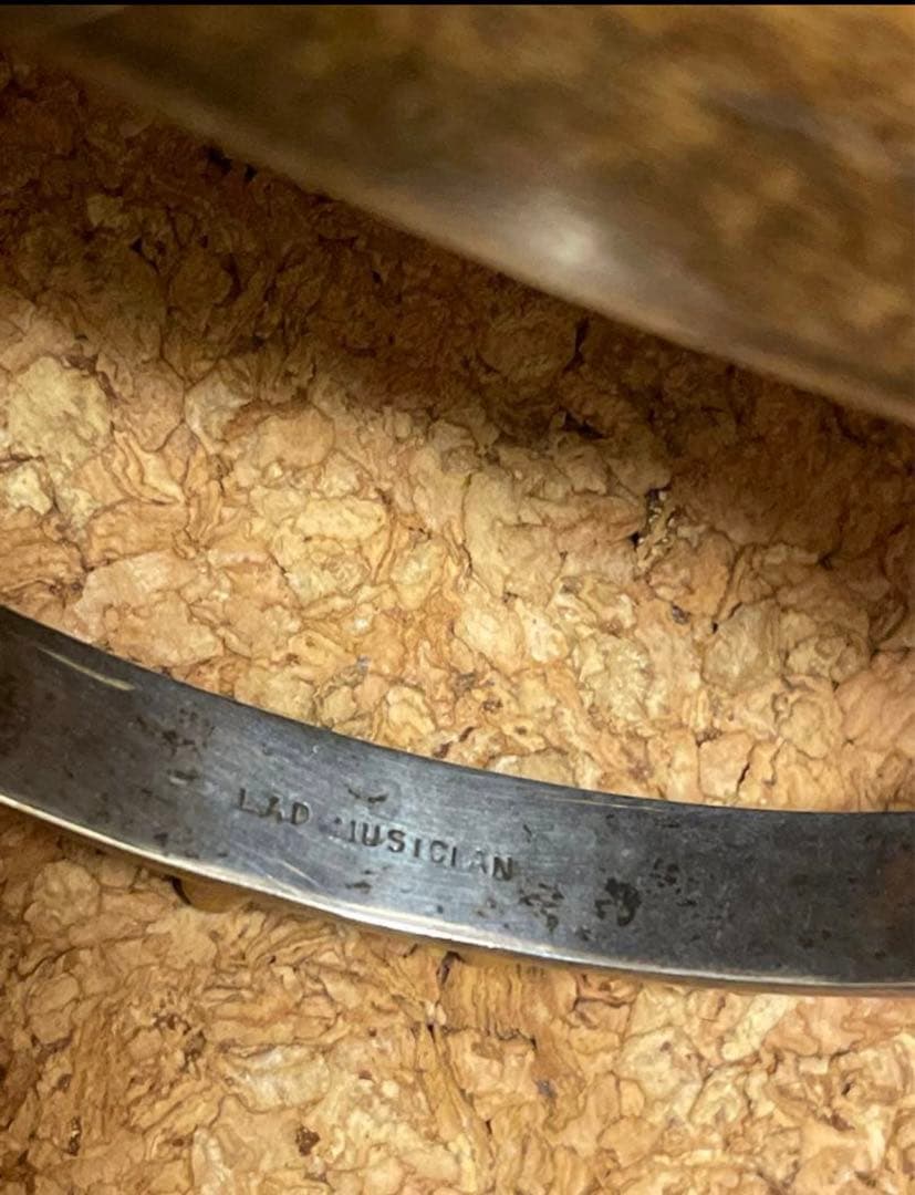 ◆感謝価格◆ラッドミュージシャン◆シルバースタッズバングル◆