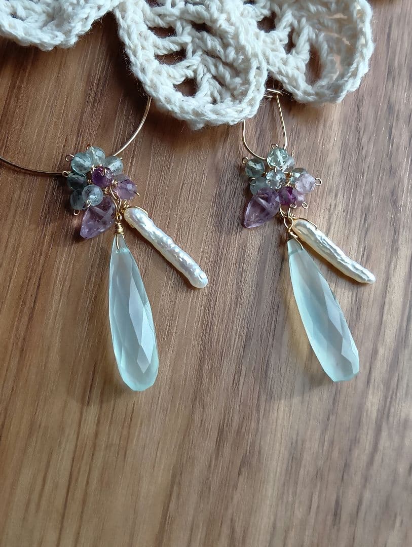 558/14kgfグリーンカルセドニーとフローライトのチャーム