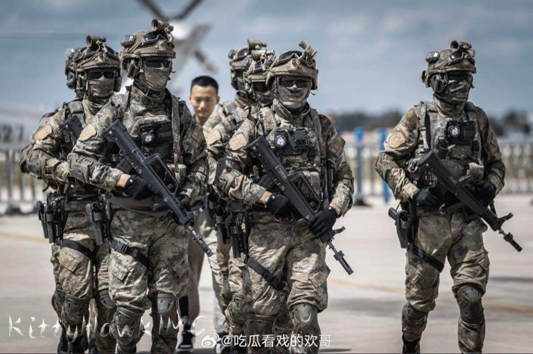 R*S様 【新品実物】解放軍21式星空林地デジタル迷彩作戦訓練用カバン