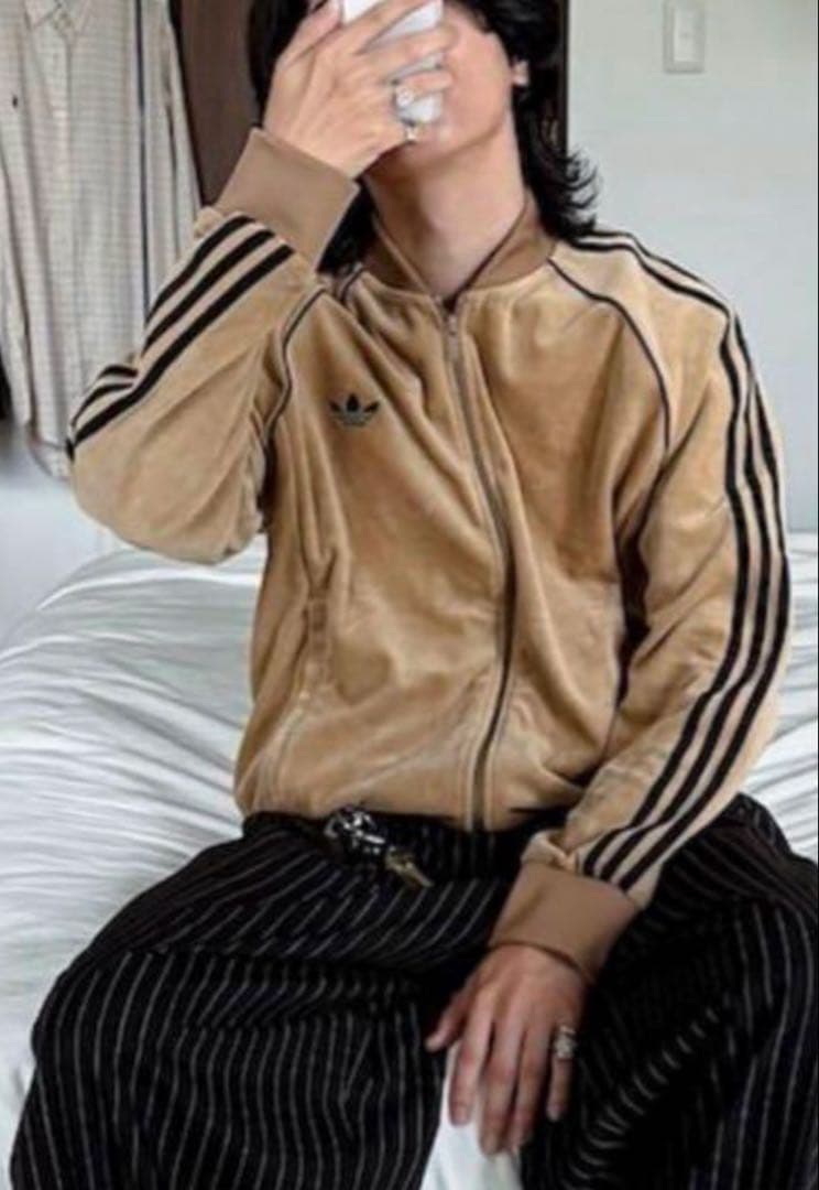 新品M】adidas アディカラー ブラウン ベロア トラックトップ 風早ゆうた