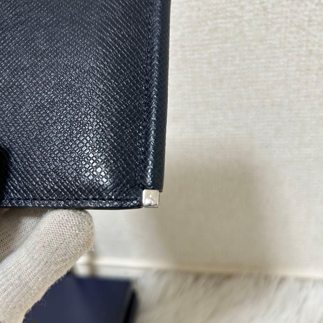 【未使用級✨バルカ】ペッレモルビダ　マネークリップ　財布　ネイビー　レザー　男女