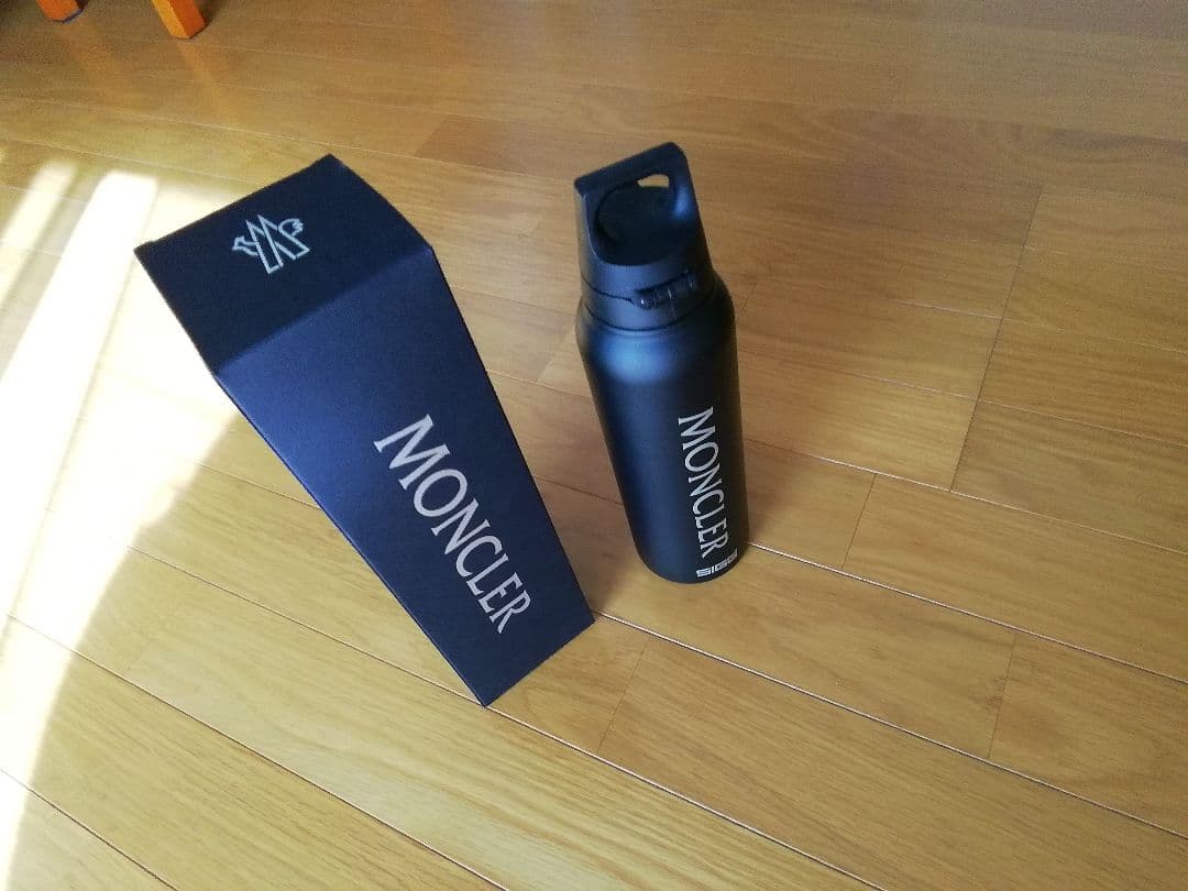 MONCLER 0.5Lモンクレール MONCLER×ジグ SIGG 魔法瓶