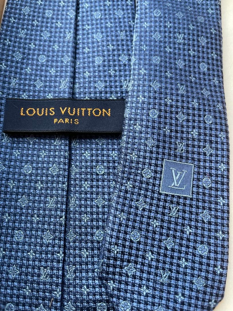 【美品】LOUIS VUITTON ネイビー ネクタイ　現行モデル
