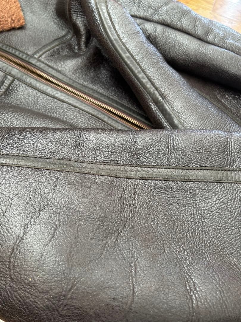 KENZO ケンゾーのフライトジャケット　B-3 ムートン