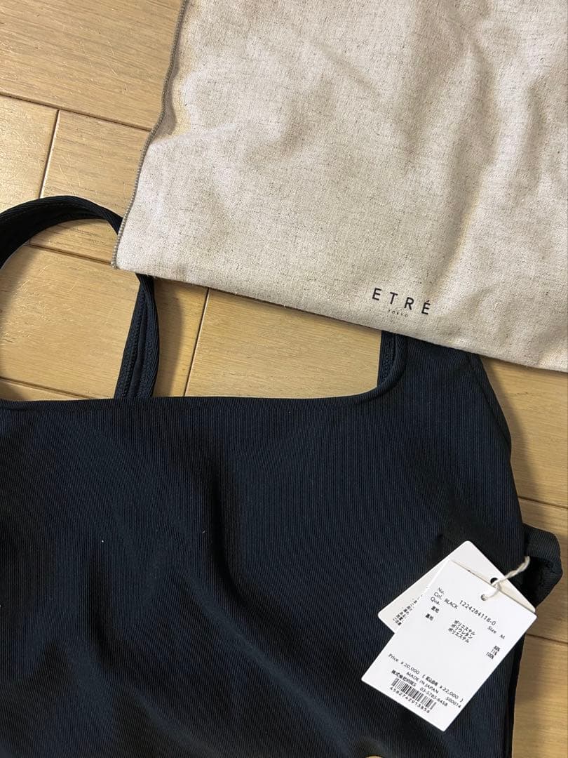 スクエアネックオープンバックスイムウエア　etre tokyo M