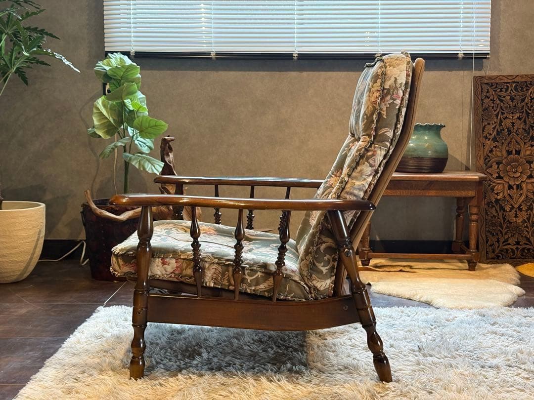 ①カリモク karimoku リクライナー　コロニアル　RC60 レトロ　GG