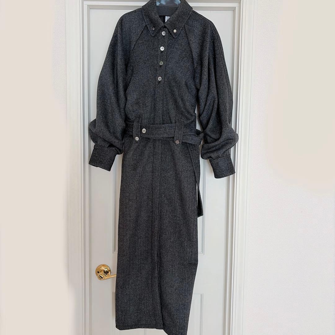 ローブブラン　ベルテッドウール シャツドレス