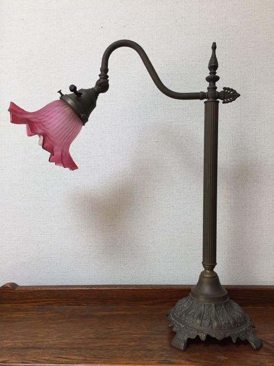 アンティーク☆磨りガラスシェード テーブルランプ＊欠けあり