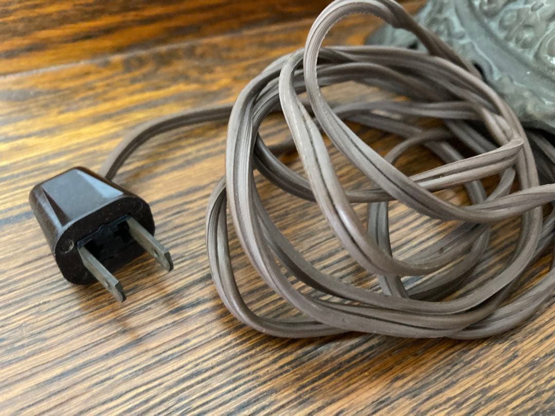 アンティーク☆磨りガラスシェード テーブルランプ＊欠けあり