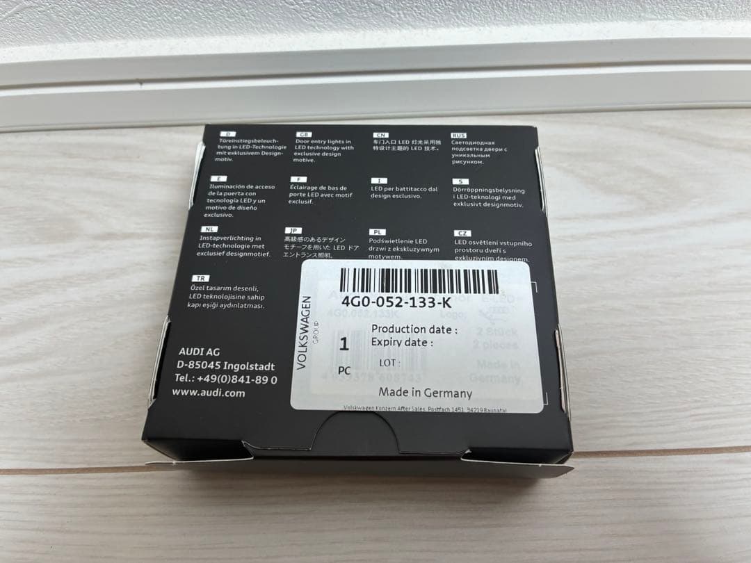 アウディ純正 ドアエントリーライト ゲッコー　　4G0 052 133 K