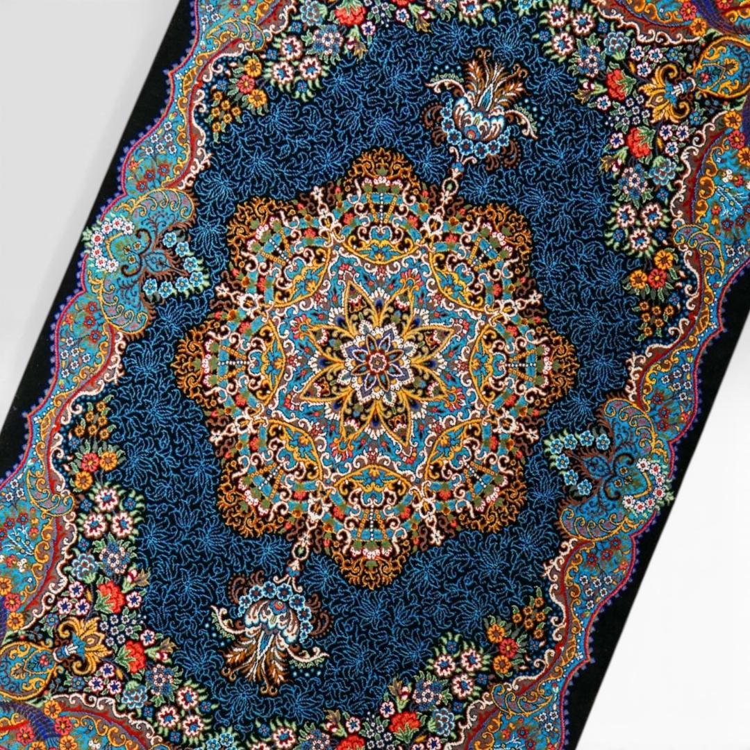 ペルシャ絨毯クム産 ムサヴィ工房　シルク