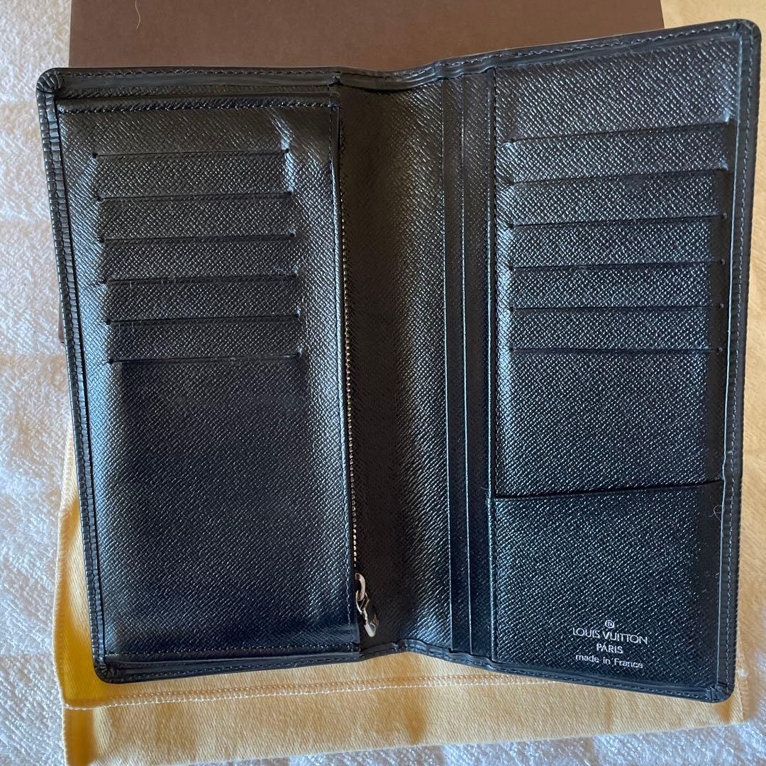 ルイヴィトン エピ 長財布 黒 箱 保存袋付 正規品