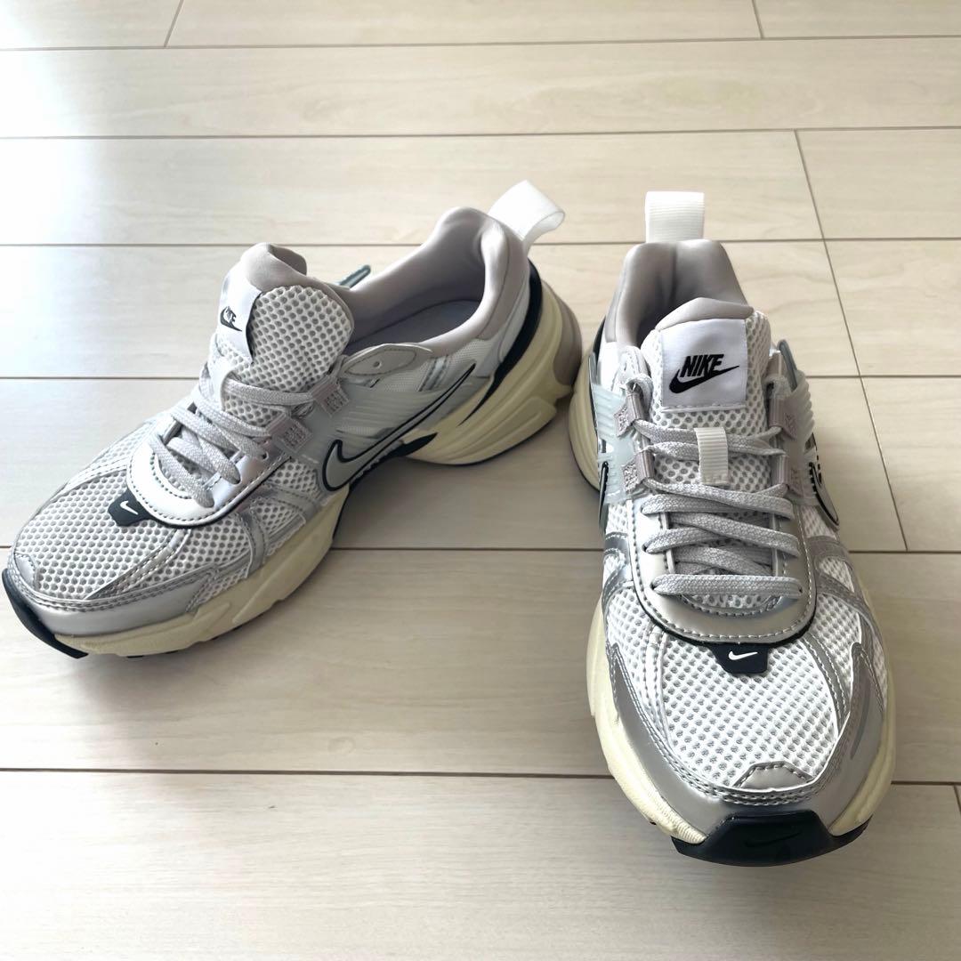 NIKE V2K RUN 【24cm 】