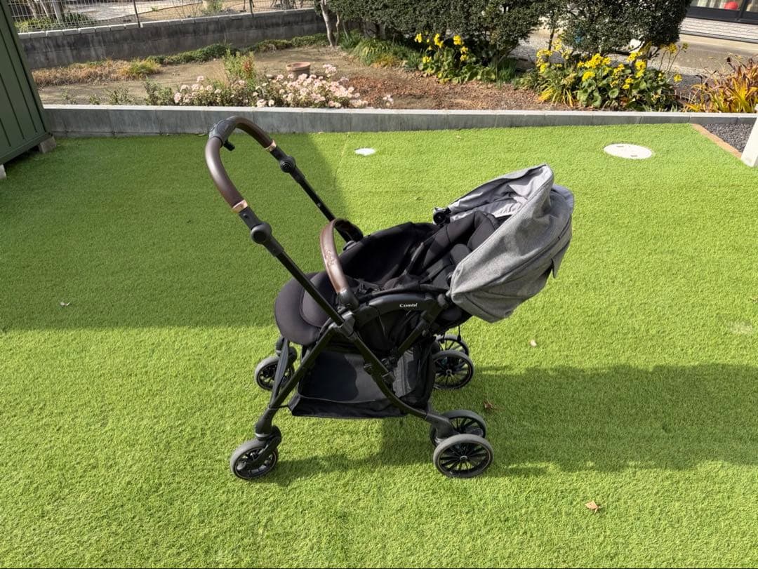 Combi スゴカル ベビーカー 黒/グレー