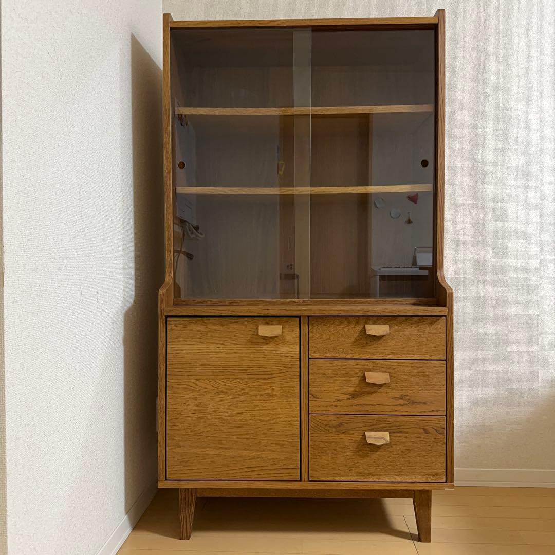 unico  カップボード　ウニコ　クルト　北欧　食器棚