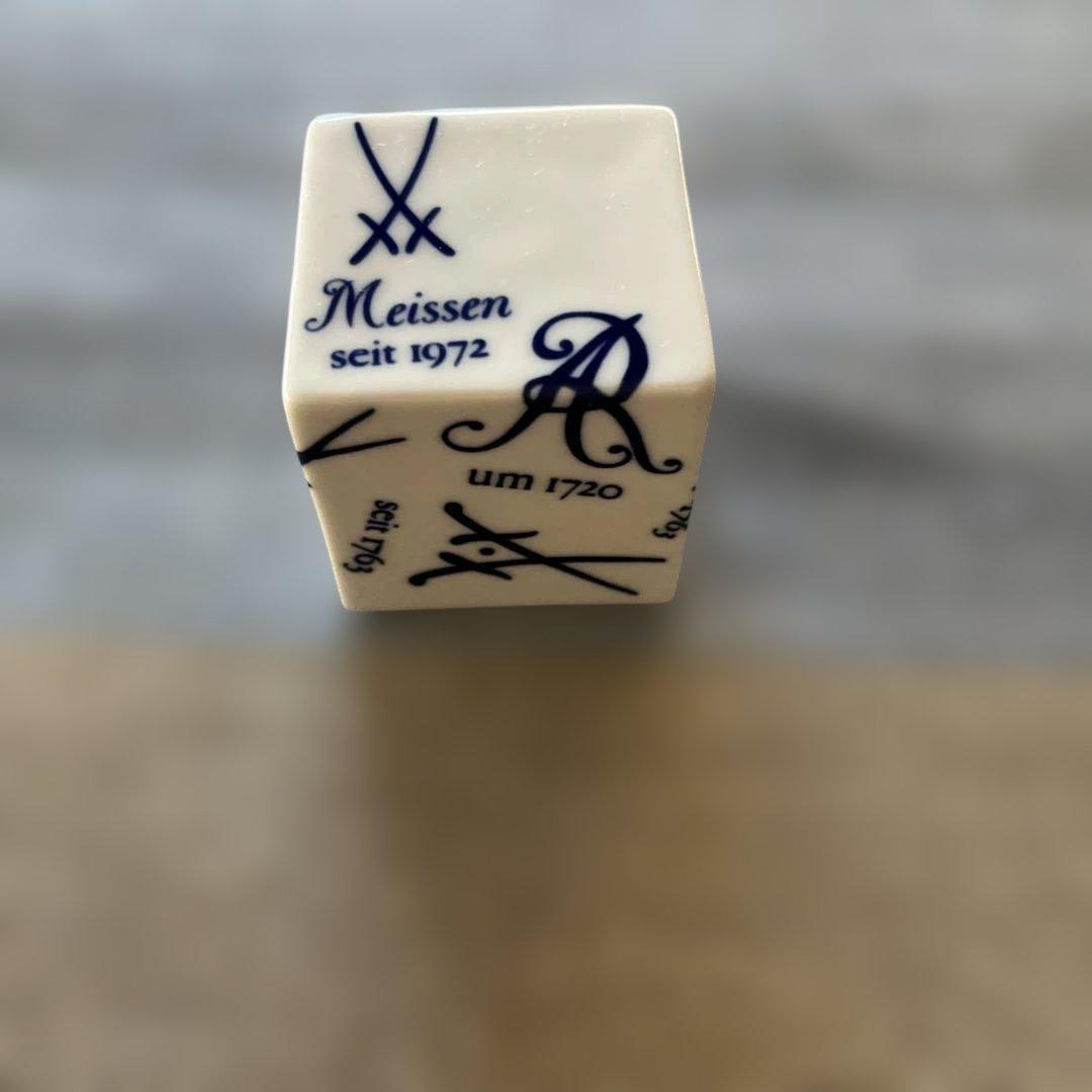 マイセン　ペーパーウェイト　キューブ　およそ4.7cm角