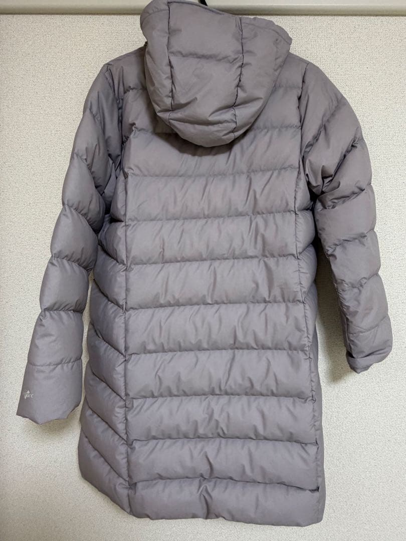 mont-bellフード付きロングダウンコート グレーレディースLサイズ