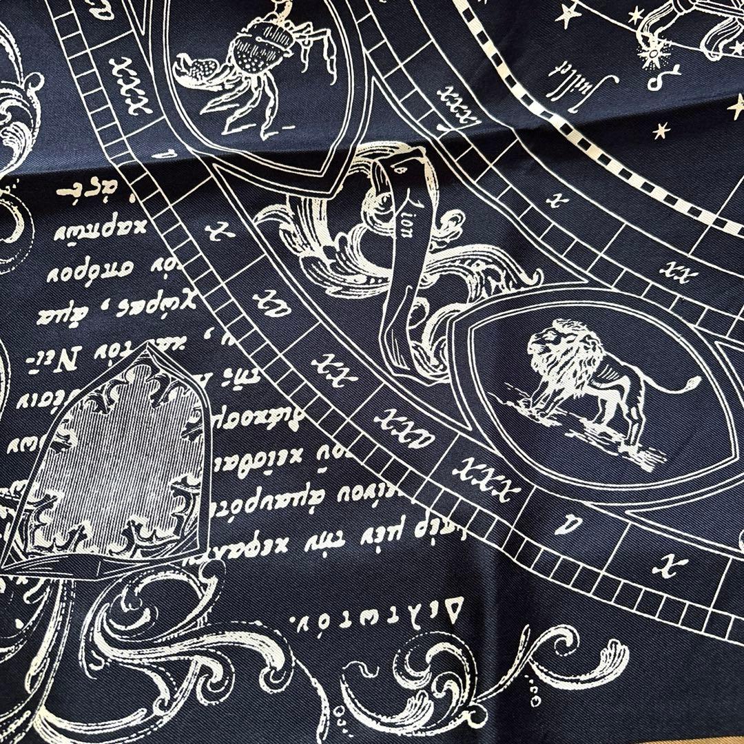 manipuri マニプリ /シルクスカーフ/天界図 /ネービー/88x88