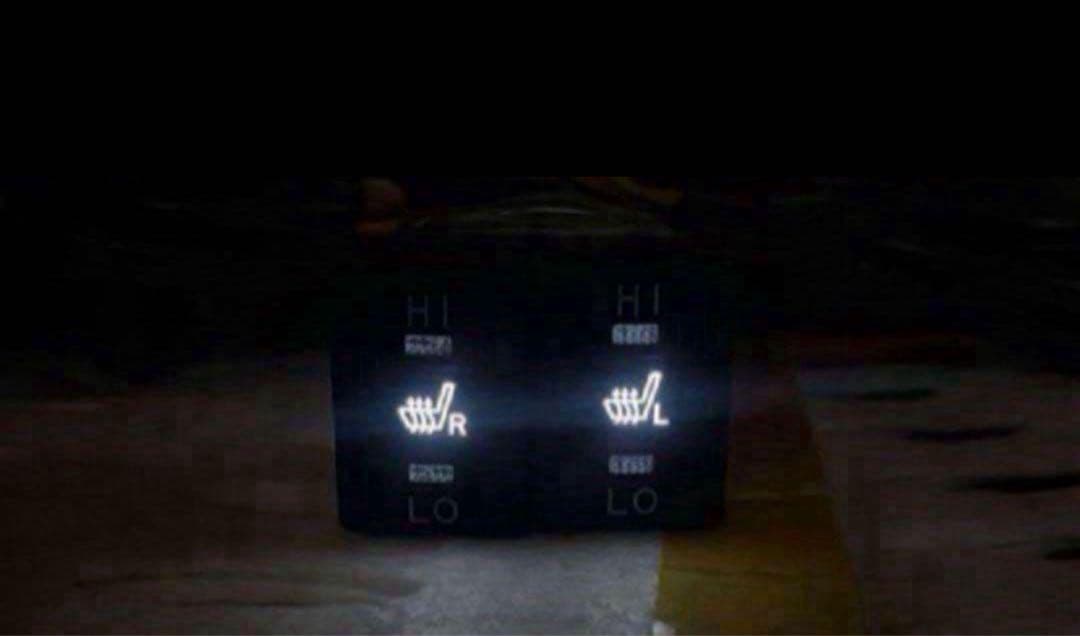 後付けシートヒーター　200系ハイエース　プリウス　プリウスα