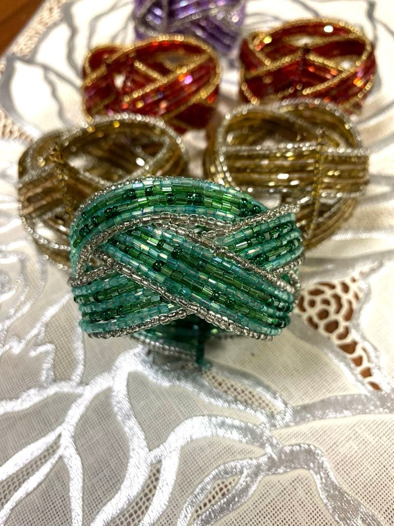 テーブルコーディネート　ナプキンリング　ビジュー最高！　ブレスレットにも